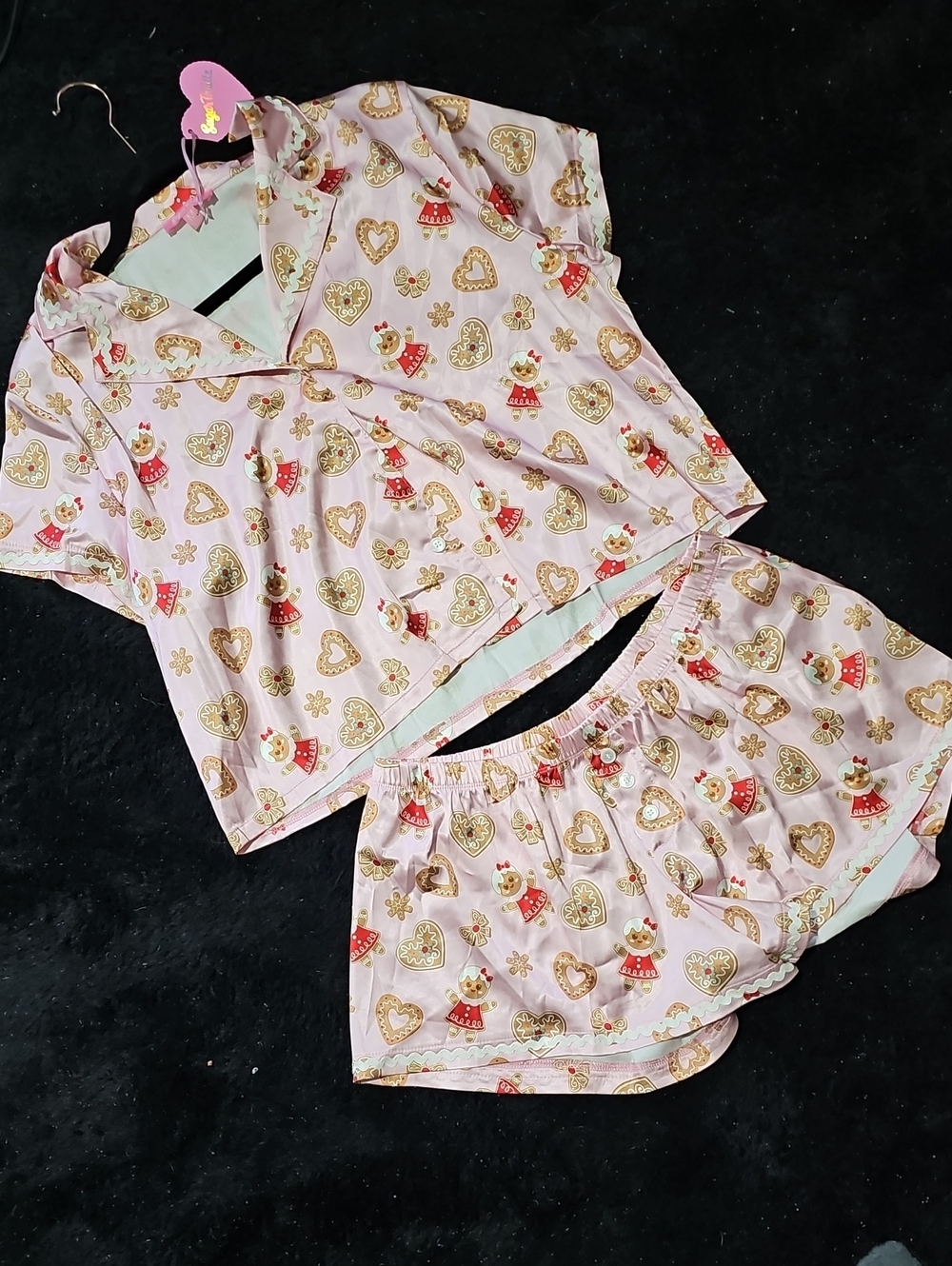 NWT Women's Pink Heart & Gingerbread Print Pajama Set Sugar Thrillz